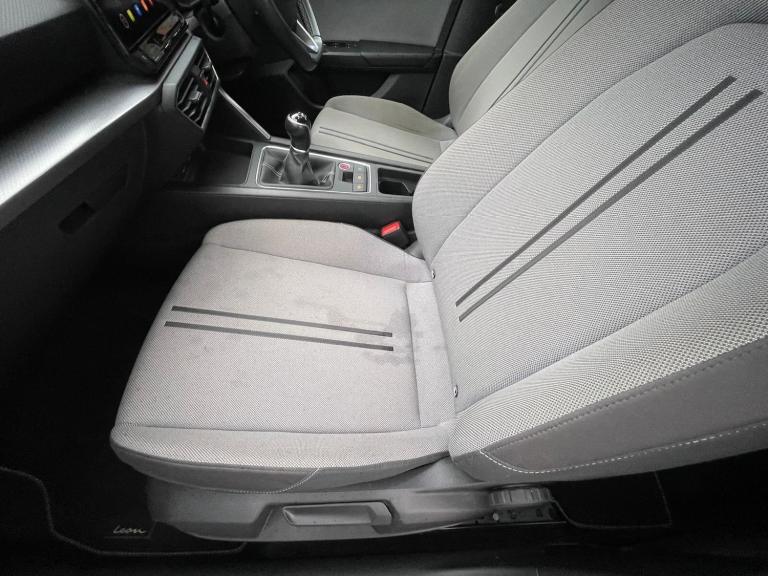 2021 SEAT Leon 1.5 TSI EVO SE Dynamic Euro 6 (s/s) 5dr HATCHBACK Petrol Manual