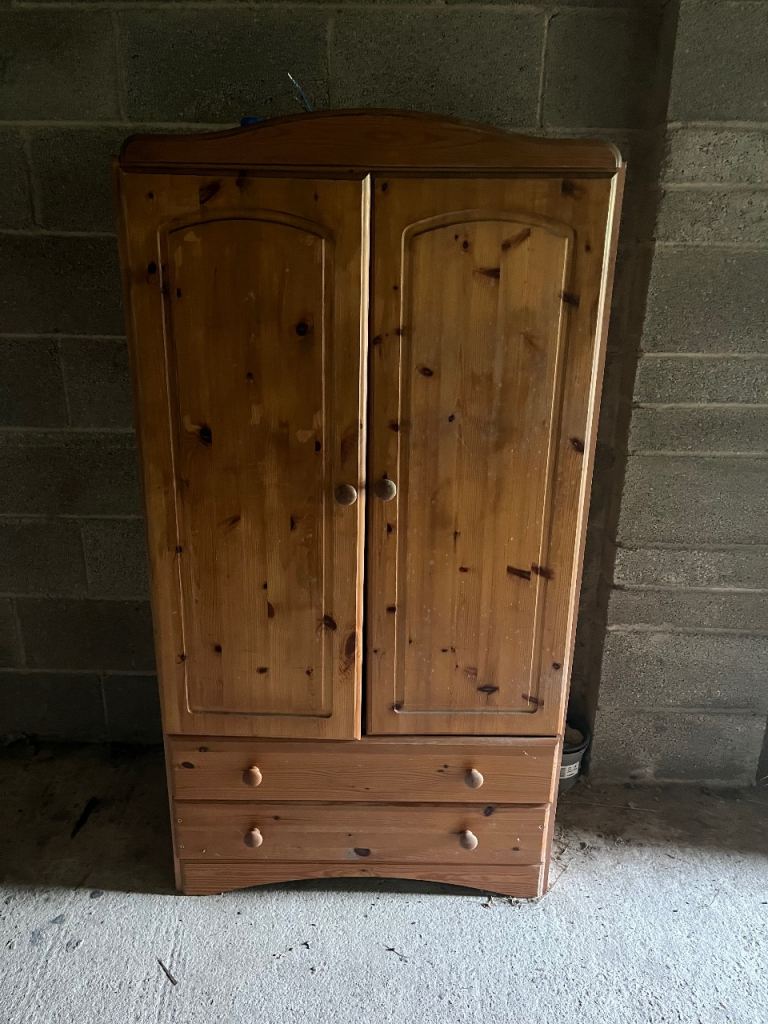 Pine Wood Wardrobe with Drawers – Good Condition
