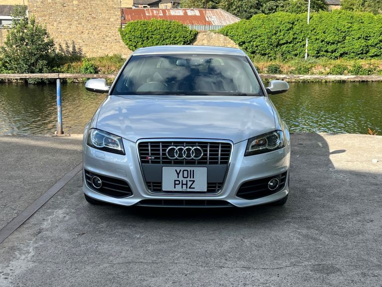 Audi, 2011, 2000 (cc)