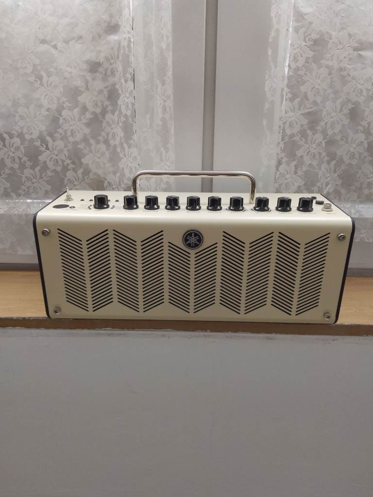 YAMAHA GUITAR AMPLIFIER