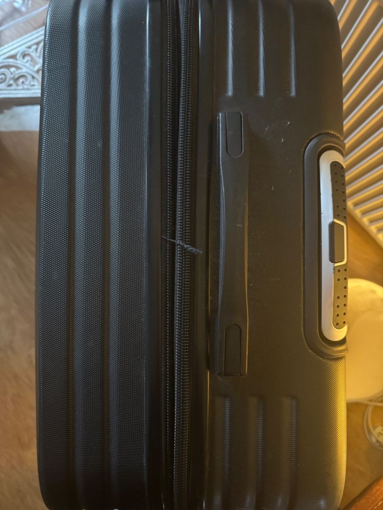 Large hard shell suitcase 