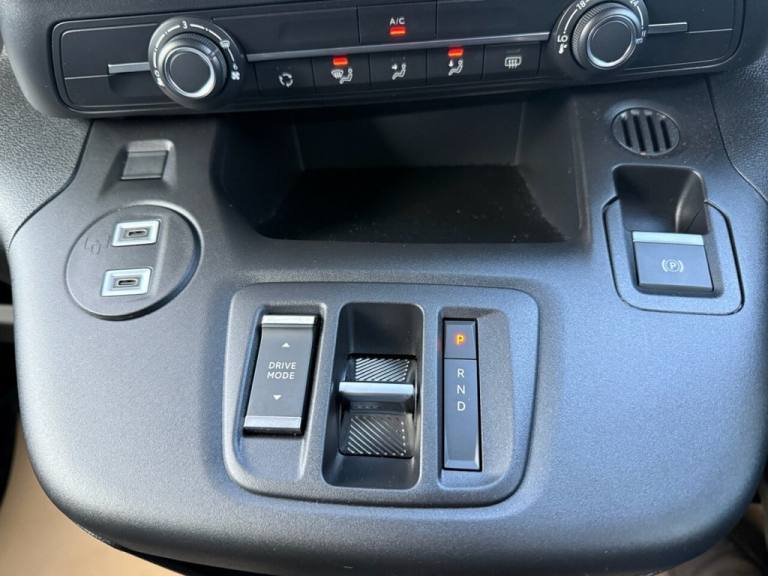 2025 Citroen Berlingo 100kW Plus XL 52kWh 5dr Auto [7 Seat] MPV ELECTRIC Automatic