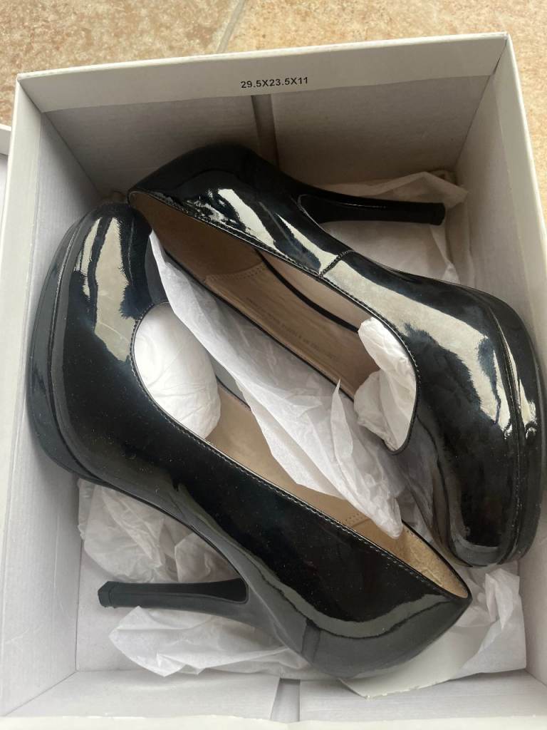 Black Patent Heels – Shows slight Wear, Size UK 5