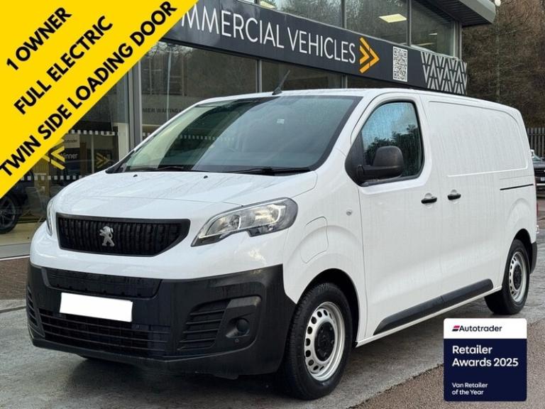  Peugeot e-Expert e 1200 Professional 75kWh 136ps MWB Auto with Air Con, Reverse Camera & DAB Pan...