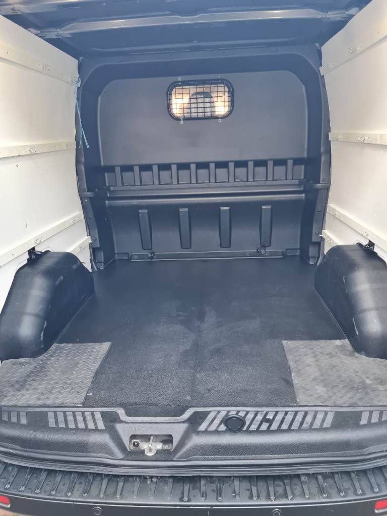 Amazing Ford custom van, got to see it 