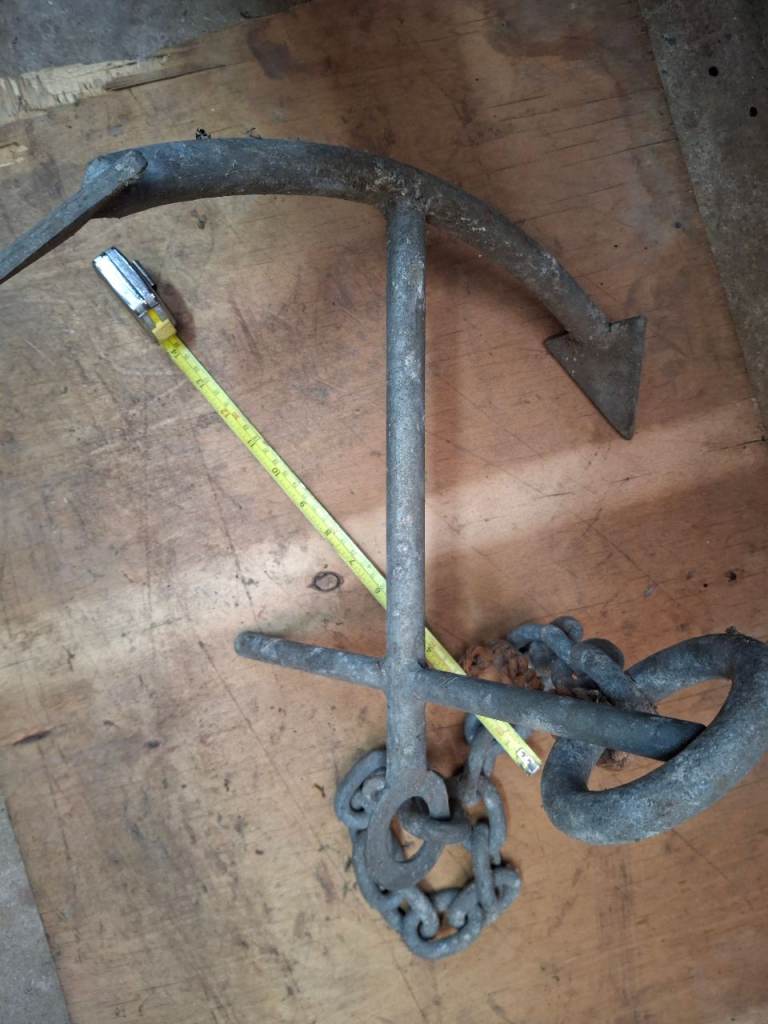 Galvanised anchor and chain