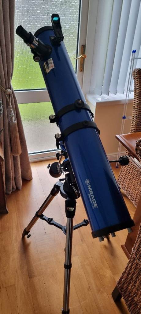 Meade polaris 114 reflector telescope with tripod
