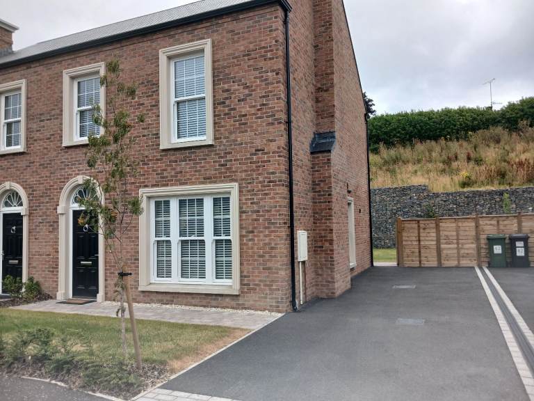 To Let (6 months term)