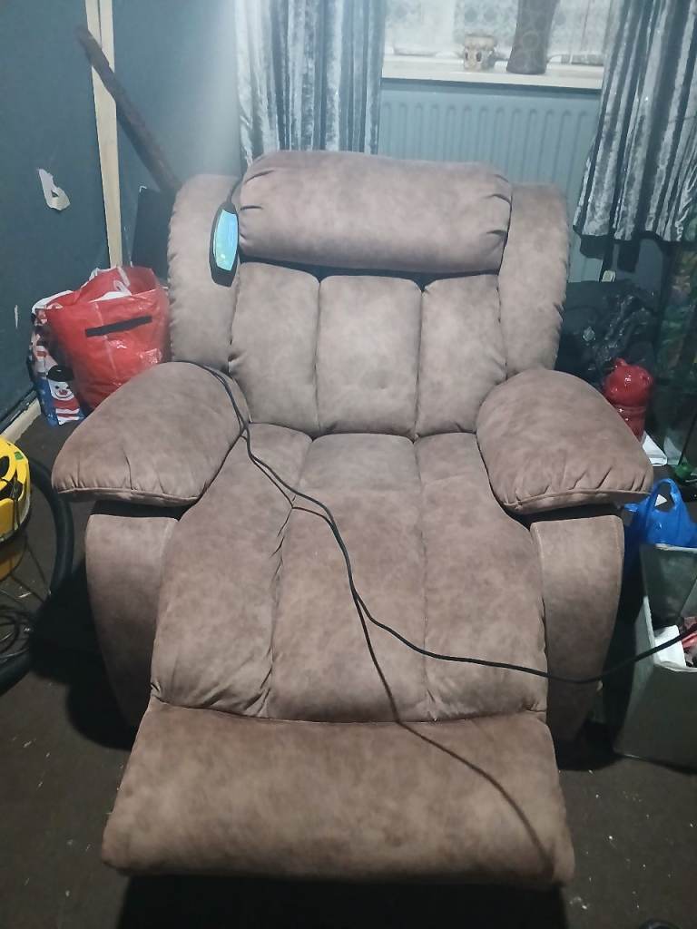 Massage recliner heated chair