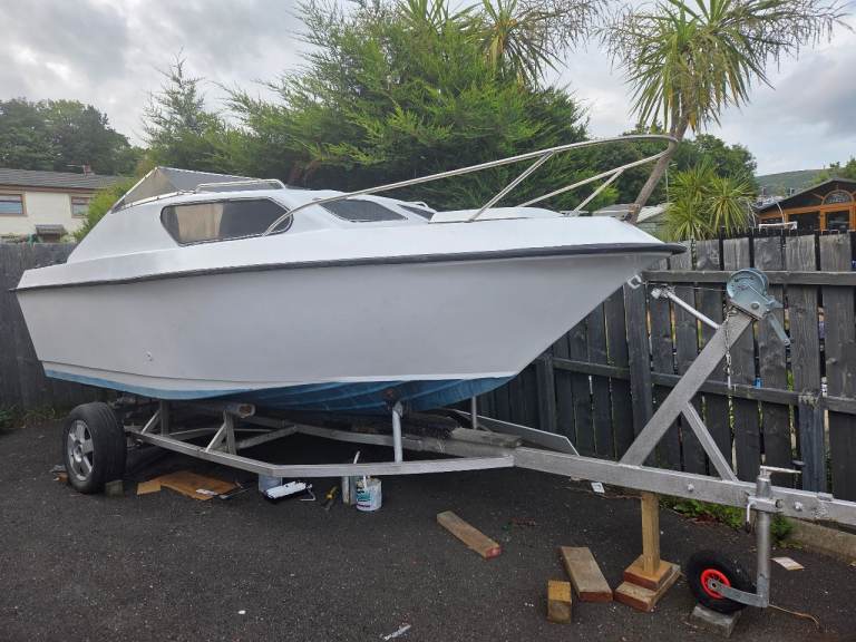19ft Boat, Engine, and Trailer - Needs Restoration