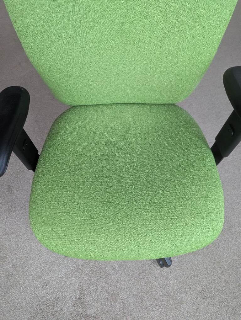 Desk chair