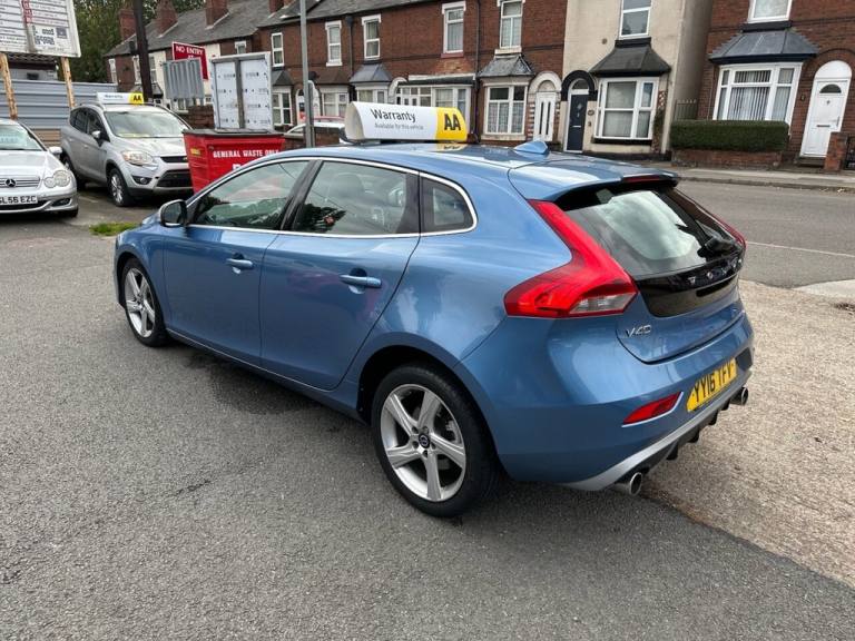 2016 Volvo V40 2.0 D2 R-Design Nav Hatchback 5dr Diesel Manual Euro 6 (s/s) (120 ps) Hatchback Di...
