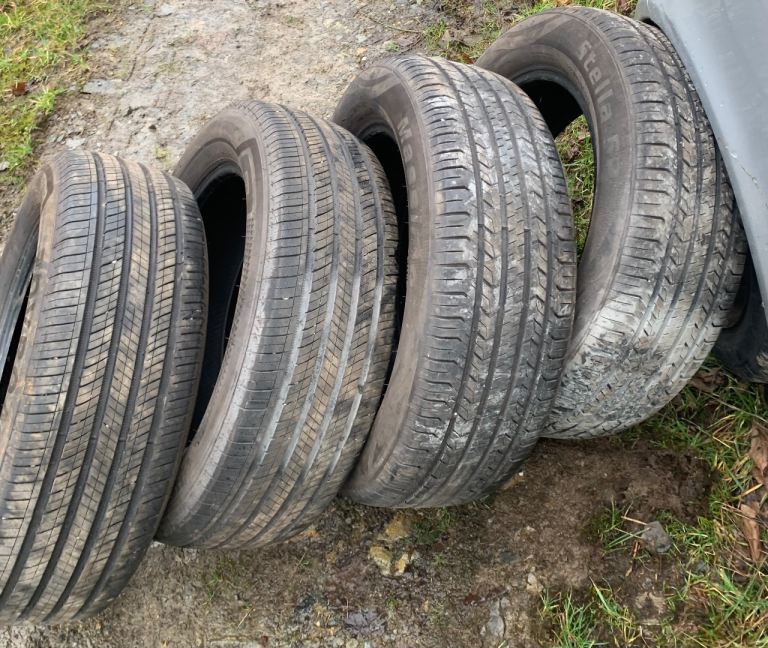 JEEP TYRES  225/60/17 JEEP TYRES X4