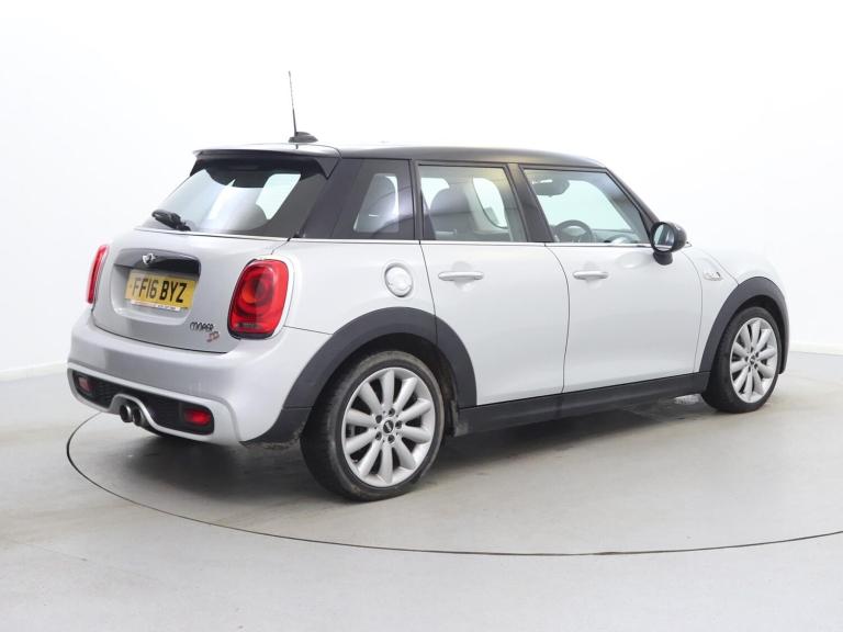 2016 MINI Hatch 2.0 Cooper S D 5dr Auto [Media Pack XL] Hatchback DIESEL Automatic