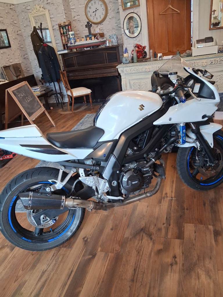 Suzuki, SV, 2010, 645 (cc)