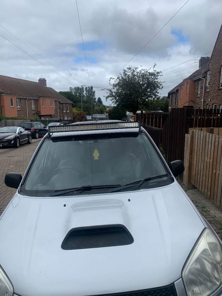 Toyota RAV 4 Estate 20DIESEL  SPARES REPAIR  NEEDS ALTNATOR FITTED £600 NO OFFERS 