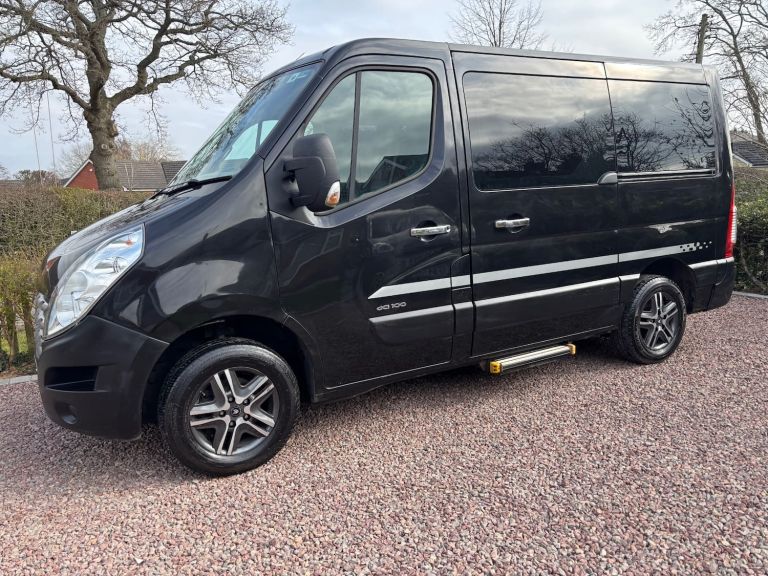 2013 Renault Master SL30dCi 100 Low Roof 6 Seater Combi MPV Diesel Manual