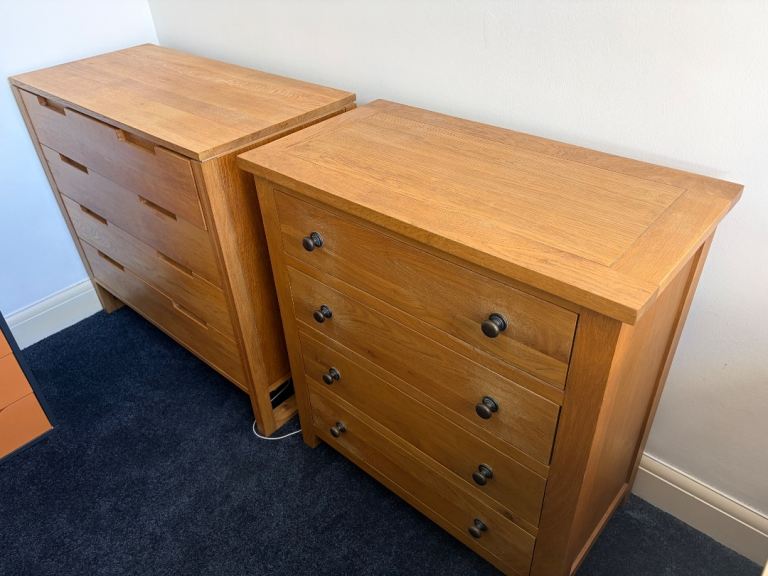 1 chest of drawers 