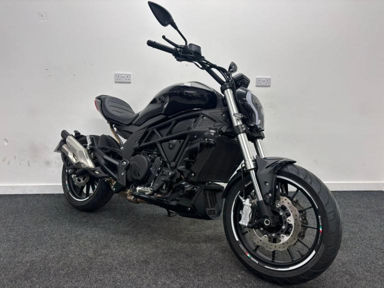 BENELLI 502C ** 1 OWNER - LOW MILEAGE - 3 KEYS **