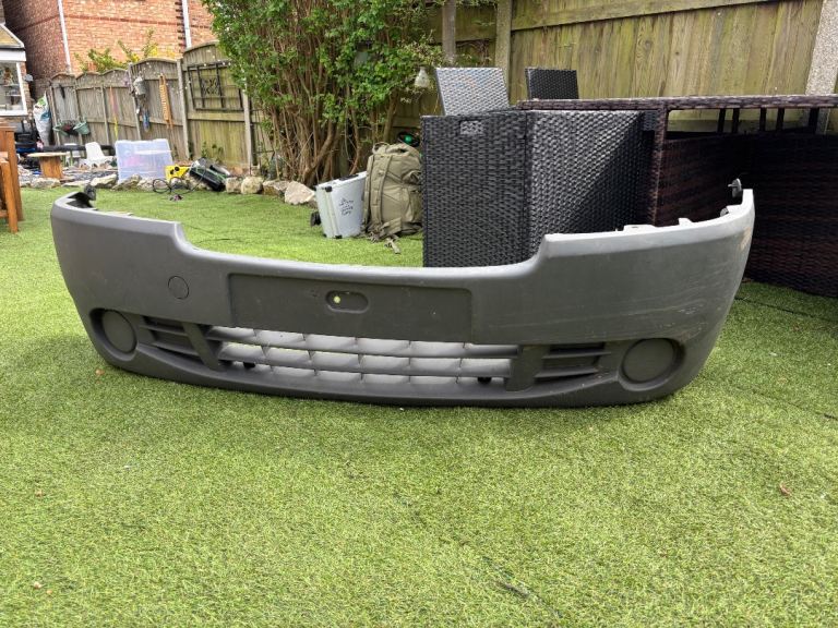 2011 Renault Traffic Front Bumper
