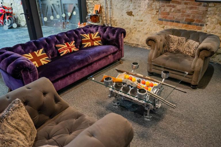  Land Rover Defender 110 3.0 D300 MHEV X-Dynamic HSE Auto 4WD Euro 6 (s/s) 5dr Diesel Automatic