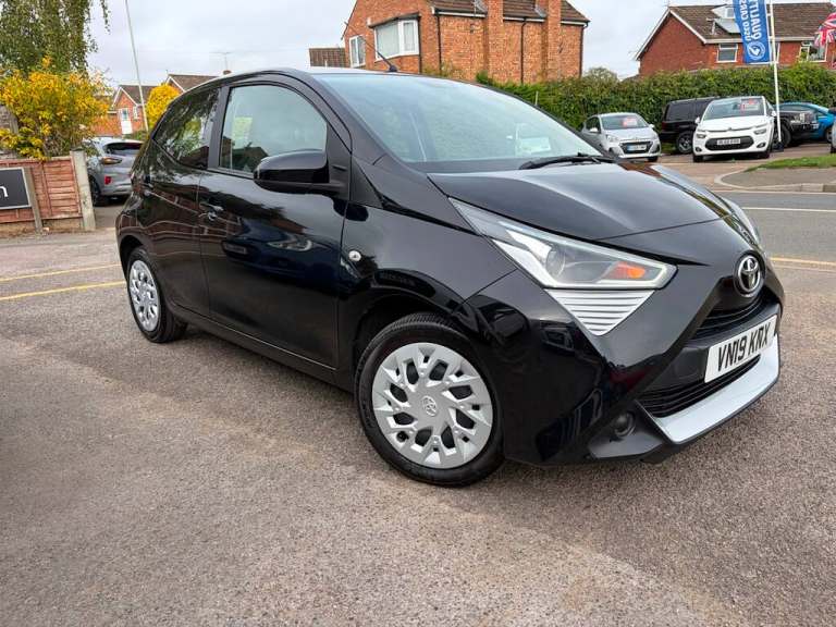 2019 Toyota AYGO 1.0 VVT-i x-play Hatchback 5dr Petrol Manual Euro 6 (71 ps) Hatchback Petrol Manual
