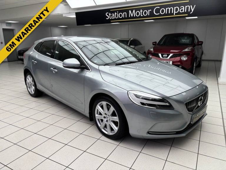 2017 Volvo V40 2.0 D2 Inscription Hatchback 5dr Diesel Auto Euro 6 (s/s) (120 ps) Hatchback Diese...