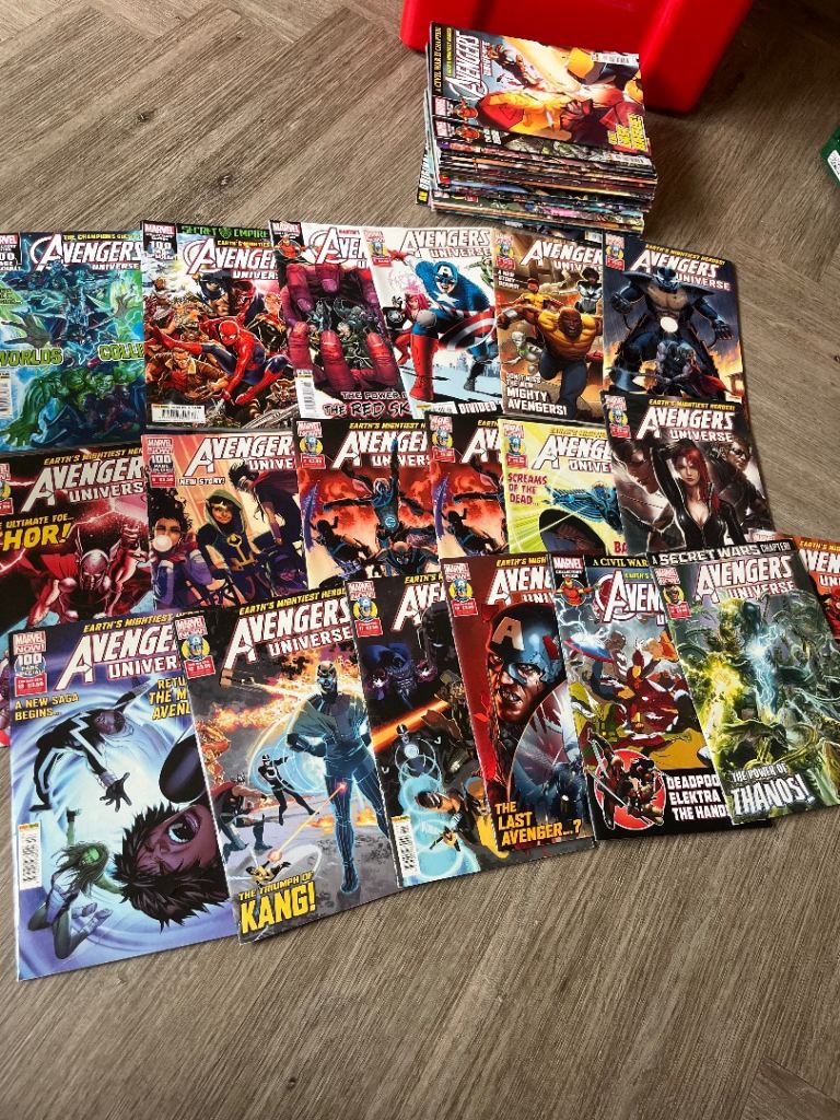 Marvel Avengers Universe Panini UK Comics Job Lot 38 issues Collection only