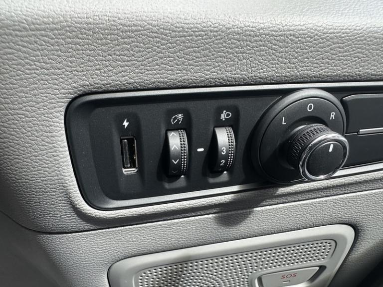 2025 Maxus Deliver 9 D20 LUX Panel Van Diesel Manual