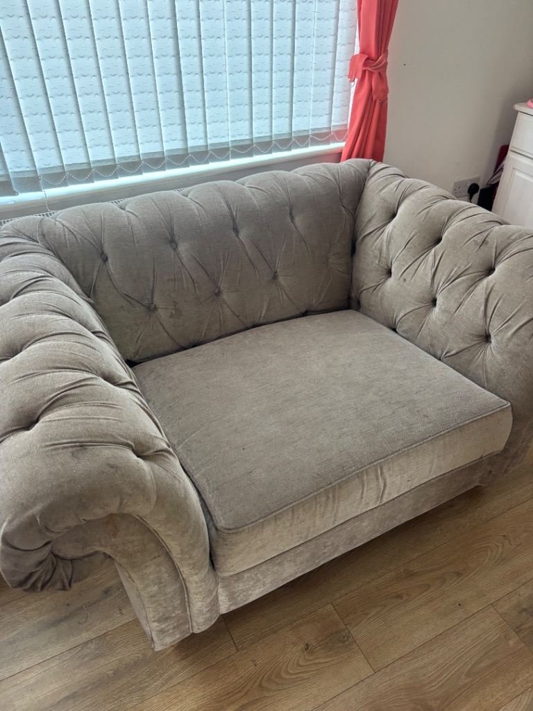 Grey Fabric Armchair – Good Condition, Chesterfield Style