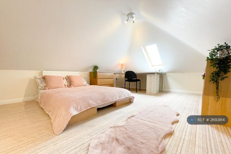 6 bedroom house in Cambridge Road, Southampton, SO14 (6 bed) (#2693814)