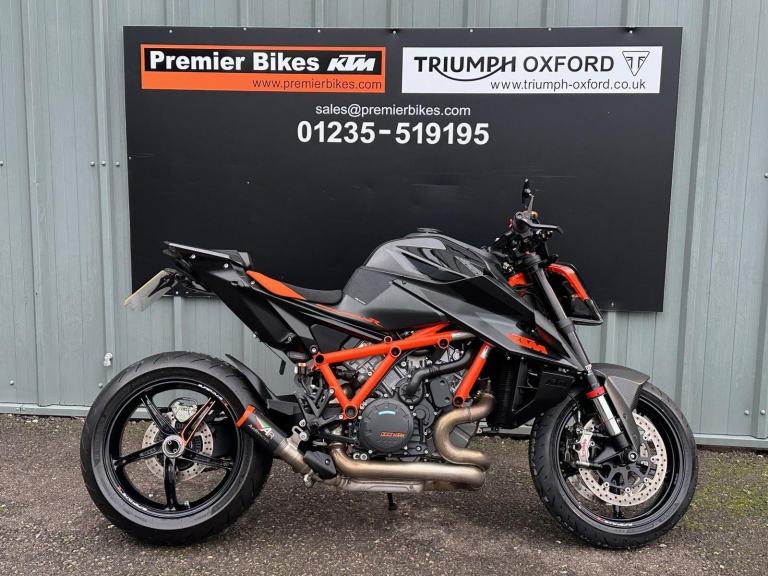 2021/21 Stunning KTM 1290 Super Duke R  - Black  - Tech Pk plus more.... 
