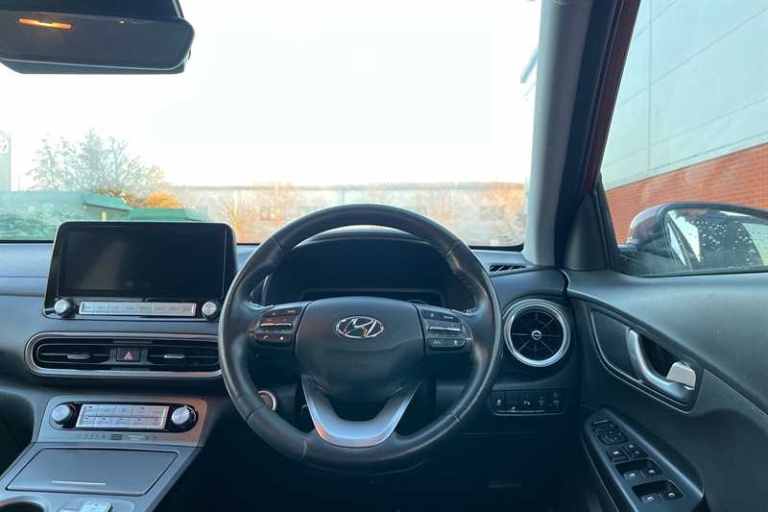 2022 Hyundai KONA 64kWh Premium SUV 5dr Electric Auto (10.5kW Charger) (204 ps) SUV Electric Auto...