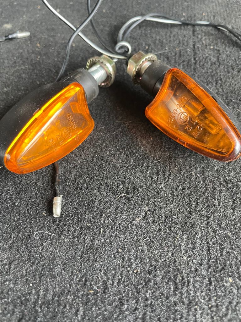 motorbike, helmet bags, mirrors, screen bolts,tax disc,oxford tank bag,suzuki,aria,mudguard.