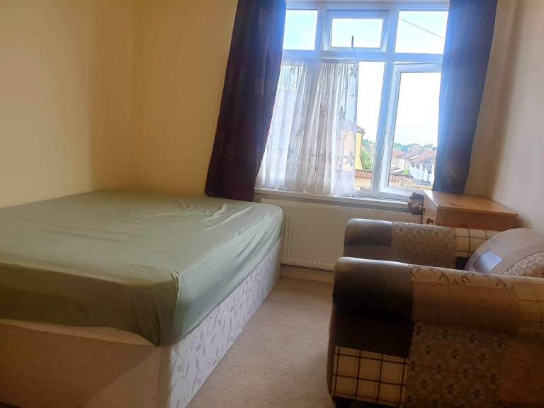 Double room to rent in Lodge Causeway, Fishponds