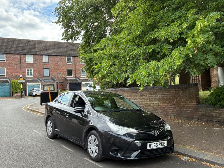 Toyota, AVENSIS, Saloon, 2016, Manual, 1598 (cc), 4 doors