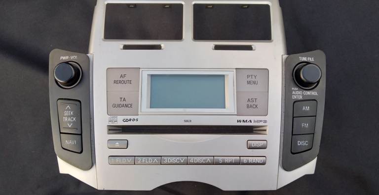Toyota yaris mk2 stereo