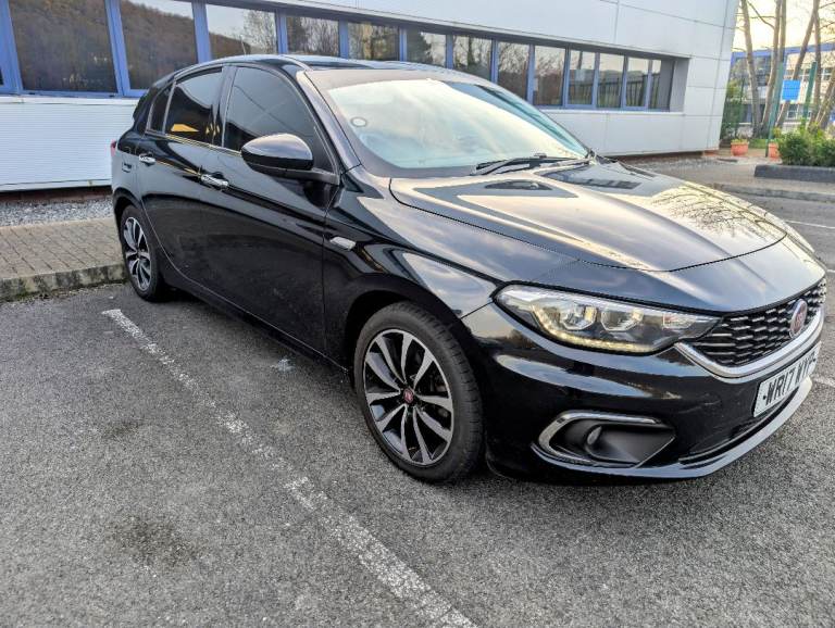 2017 BLACK FIAT TIPO 