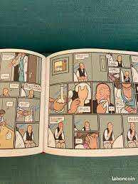 First Edition 'Jimmy Corrigan - The Smartest Kid on Earth' by Chris Ware - Hardback Graphic Novel.