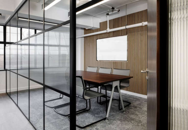 Rent Private Offices From 27 to 28 People in Farringdon - Spaces with All Inclusive Pricing EC1V