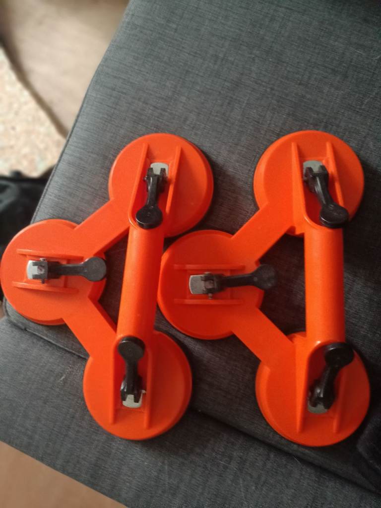 Pair of Orange Suction Cups for Glass/Tiles – Good Condition