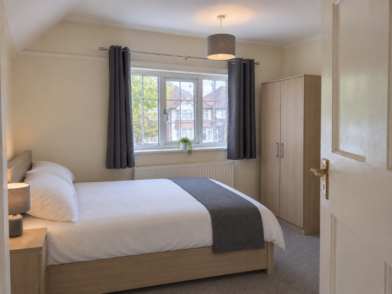 Double room for share 750£