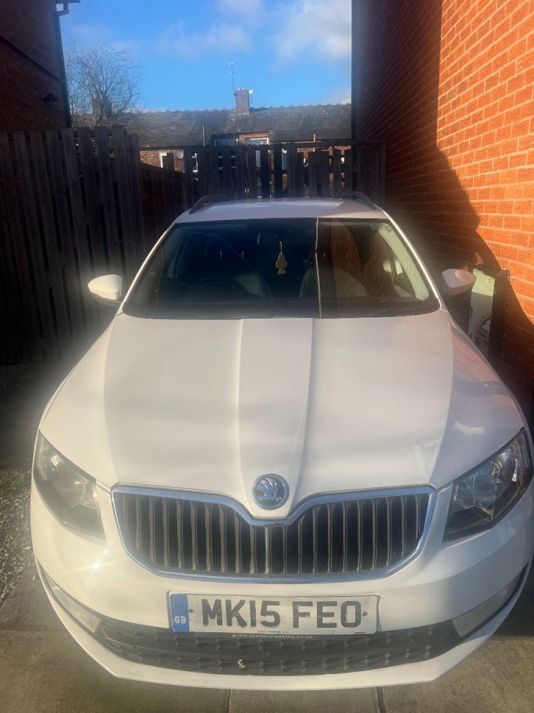 Skoda, OCTAVIA, Estate, 2015, Manual, 1598 (cc), 5 doors