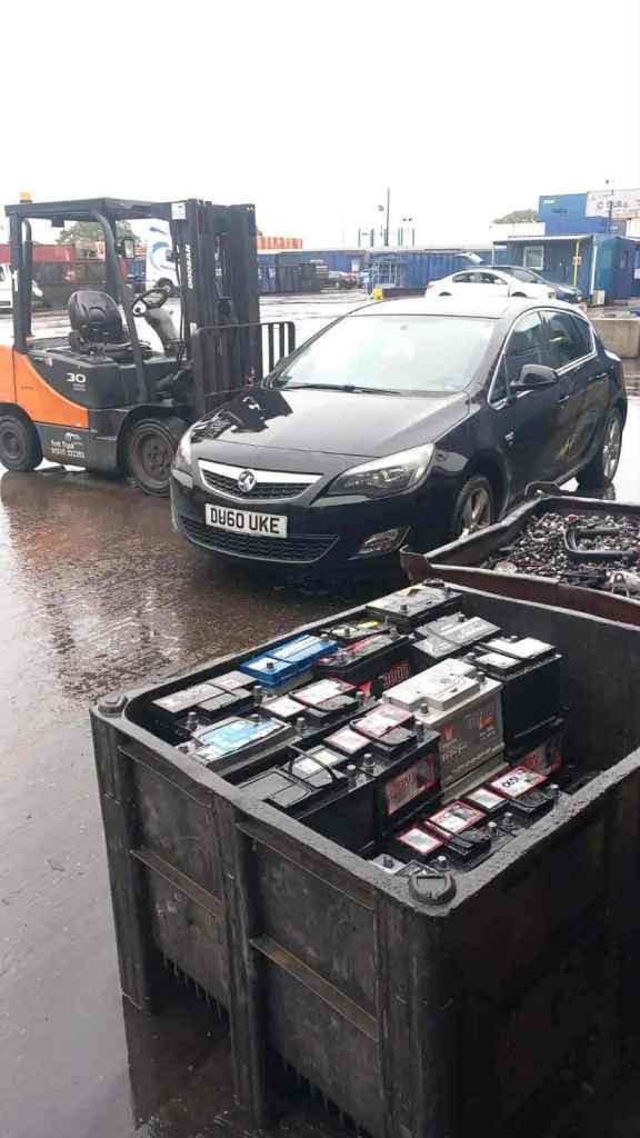 vauxhall astra j mk6 2009+ parts for breaking 