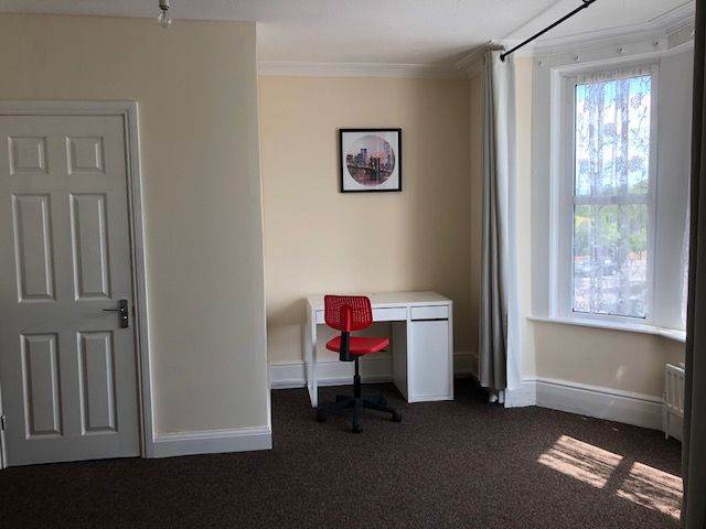 Rooms to let in Southampton from £475 PCM including bills, internet and council tax  !