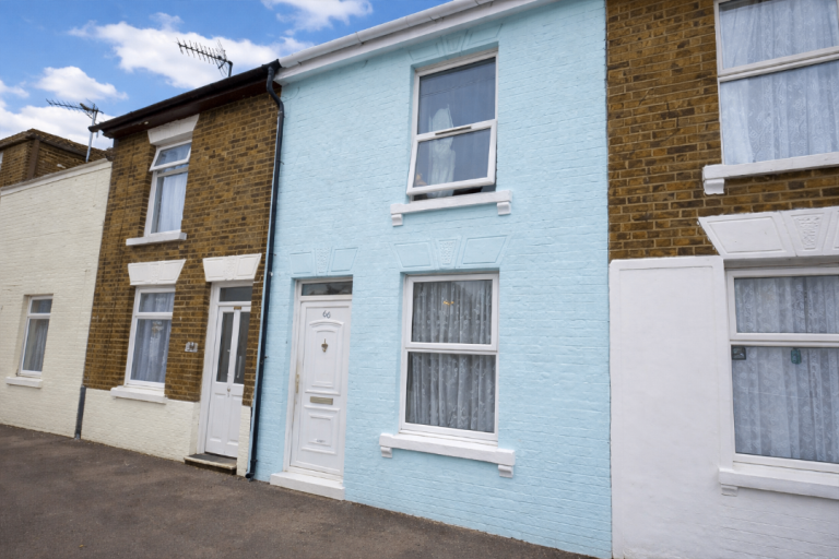 2 Bedroom House to rent early May, Sheerness