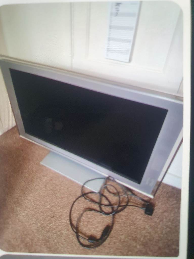 40 inch tv with remote, non smart tv