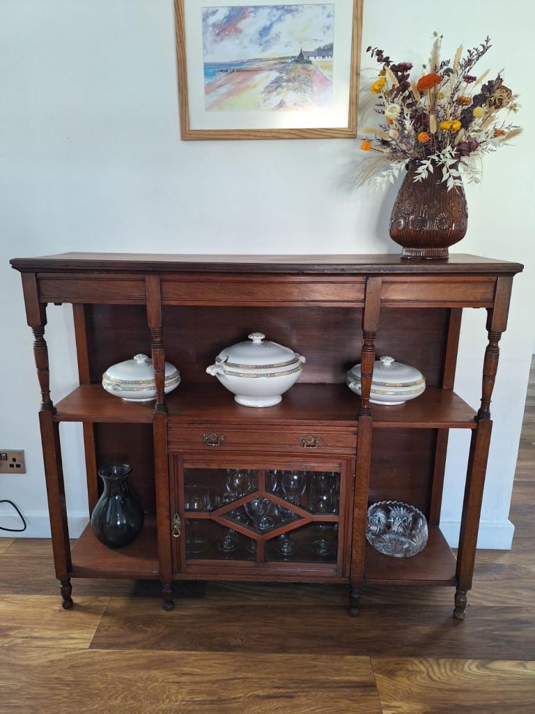 Beautiful Antique Solid Wood Sideboard Display Cabinet