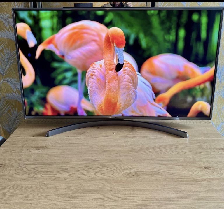 Lg 50" uhd 4K hdr smart tv  📺 remote excellent condition