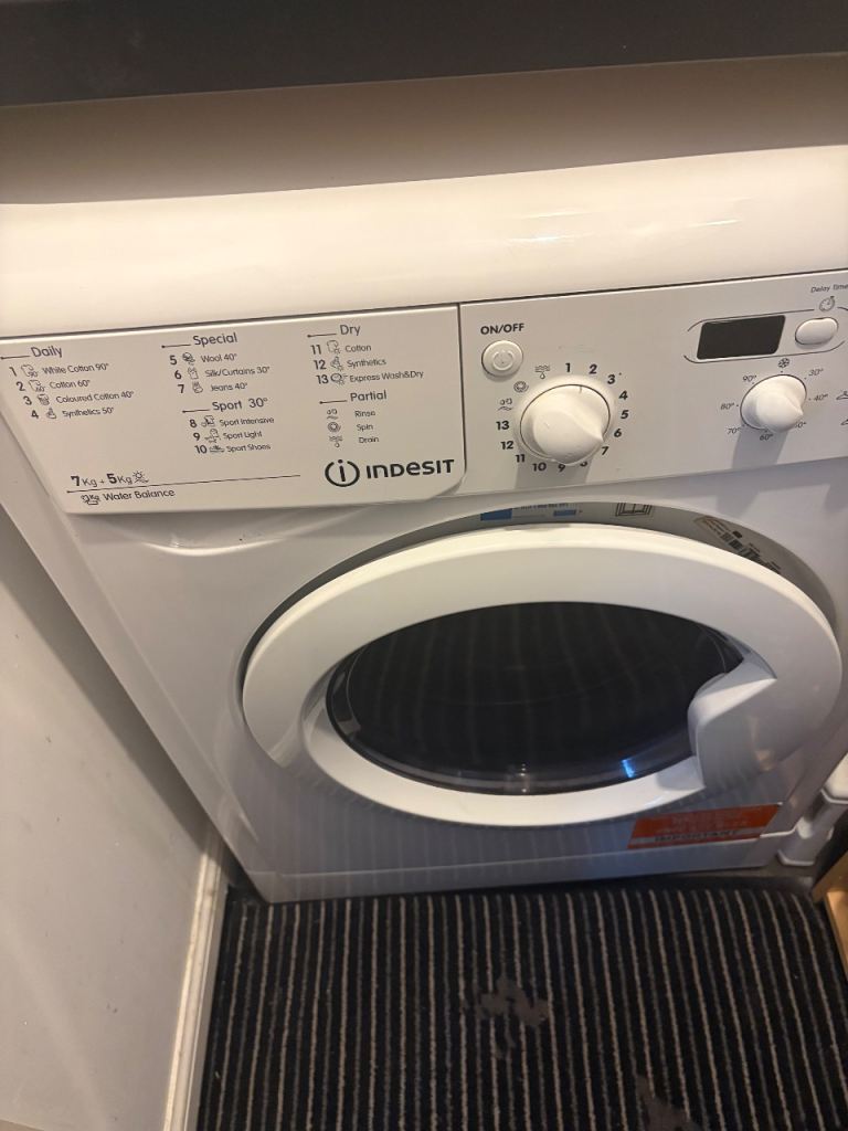 Indesit Washer Dryer 